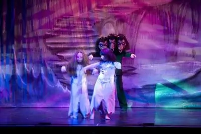 junior modern image 4